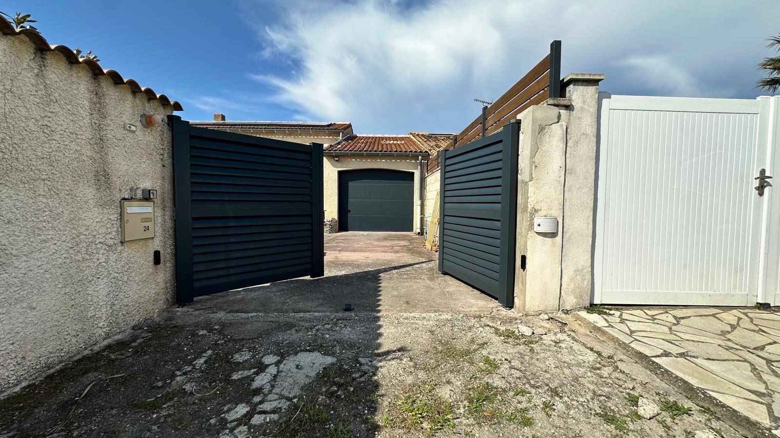 Prix pose de portail sur mesure 