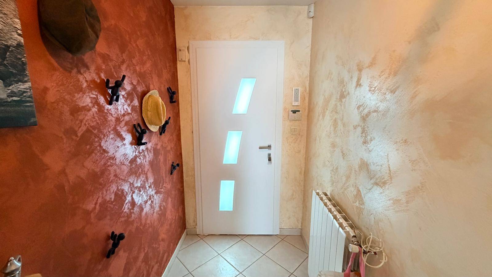 Porte d'entrée Gris anthracite à Uzès (vue interieure)