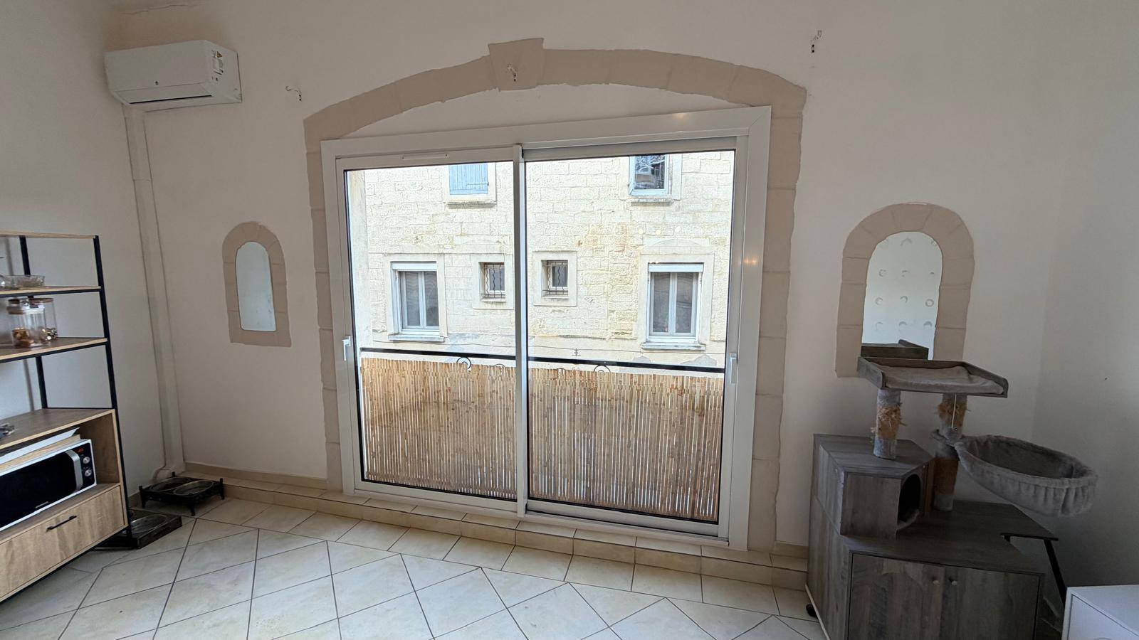 Pose d'une baie vitrée coulissante en aluminium autours de Nîmes