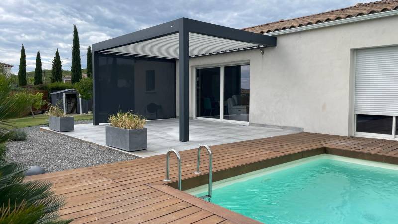 Pergola pour couvrir une terrasse - Nimes