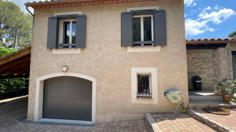 Porte de garage sectionnelle - Caissargues