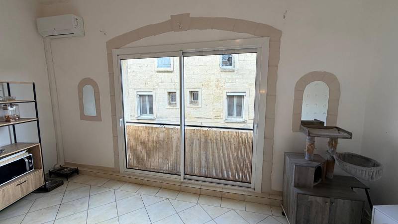 Pose d'une baie vitrée coulissante en aluminium autours de Nîmes